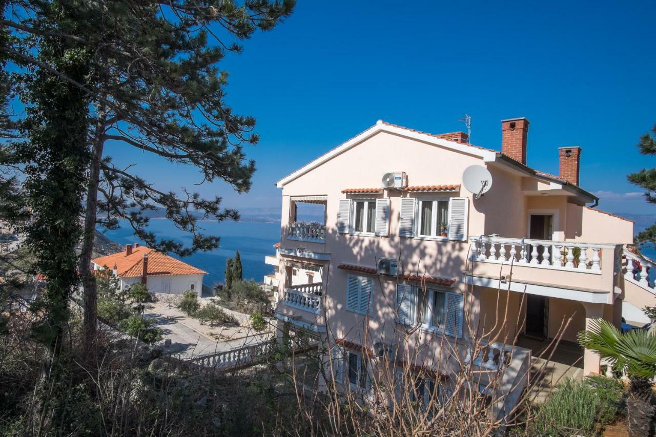 Apartman Cubranic Apartment Vrbnik Exterior photo